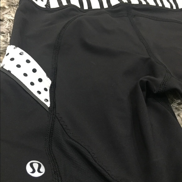 Black - Picture 3 of 3